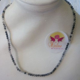 Quartz tourmaline, collier perles 2mm facettes 45cm