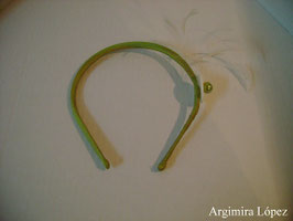 Felpa forrada con perla y plumas