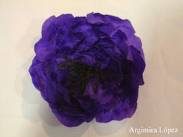Broche flor morada con pistilos negros
