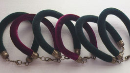 Pulseras de terciopelo