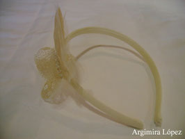 Felpa forrada con mariposas y piedrecitas