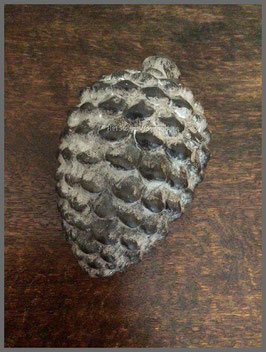 Aardewerk Dennenappel 13 x 10 cm grijs