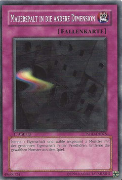 Mauerspalt in die andere Dimension