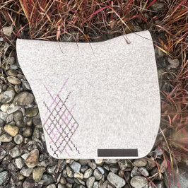 Barock Schabracke No. 1 mit leicht abgerundeter Ecke - merino Argyle walnuss/himbeere/aubergine