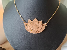 Collier lotus grafiti