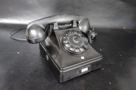 Oude zwarte "standard" bakelieten telefoon