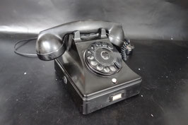 Oude zwarte "standard" bakelieten telefoon