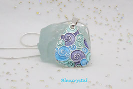 Pendentif aux motifs spiralés en ARGENT FIN EMAILLÉ , forme de grande goutte, bleu/mauve (Enameled Silver Art Clay)