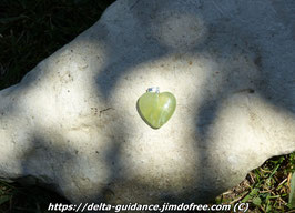 Pendentif mini coeur jade de chine