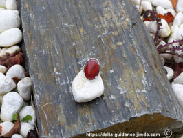 bague jaspe rouge