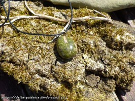 Pendentif unakite