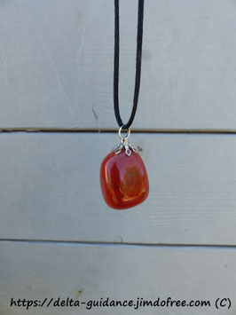 Pendentif jaspe rouge