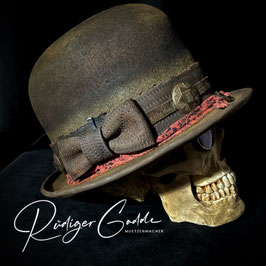 Dusty-Bowler Hat - 1889