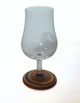 Edelbrandglas mit Sockel aus upcycelten Furnieren