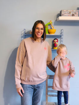 Olivia und Olga - Sweatpulli mauve mit Herz App