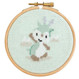 DenDennis Little Woodland Adventures Embroidery kit Daisy Deer mint