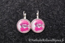 Boucle d'oreille "love"