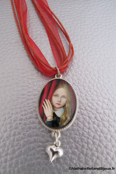 Collier "Femme enfant"