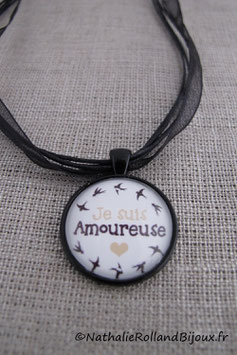 Collier "Je suis amoureuse"