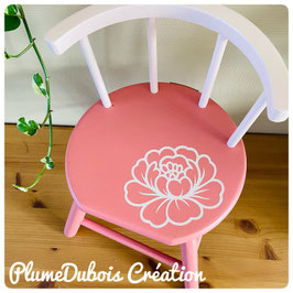 Revalorisation: La petite chaise "Pivoine"