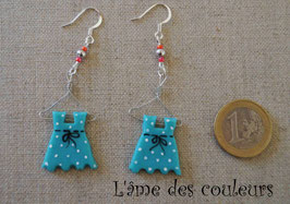 Boucle d'oreilles, mes petites robes sur cintre couleur bleu vert