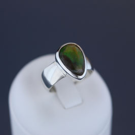 Ring aus 925-Sterlingsilber und Ammonitopal