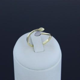 Ring aus 333-Gelbgold und Zirkonia