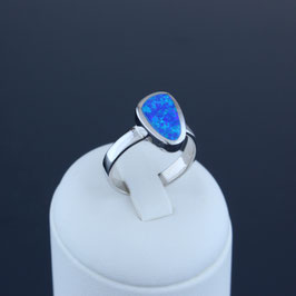 Ring aus rhodiniertem 925-Sterlingsilber und synthetischem Opal