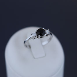 Ring aus rhodiniertem 925-Sterlingsilber, Safir und Zirkonia