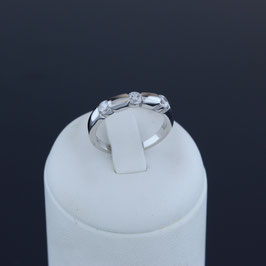 Ring aus rhodiniertem 925-Sterlingsilber und Zirkonia