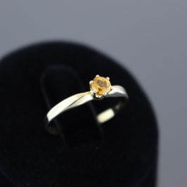 Ring aus 333-Gelbgold und Citrin