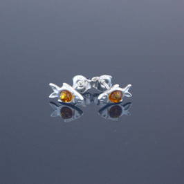 Ohrstecker „Fisch“ aus 925-Sterlingsilber und baltischem Bernstein