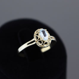 Ring aus 333-Gelbgold und Aquamarin