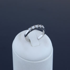 Ring aus 925-Sterlingsilber und Zirkonia