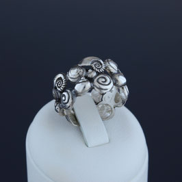 Ring aus geschwärztem 925-Sterlingsilber