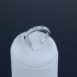 Ring aus rhodiniertem 925-Sterlingsilber, Blautopas und Zirkonia