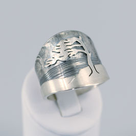 Handgearbeiteter Ring aus 925-Sterlingsilber mit Windflüchtermotiv