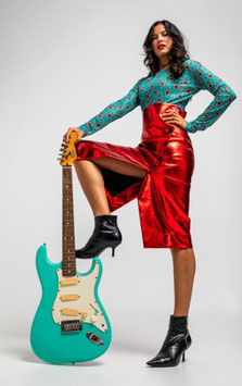 CAMISETA TUL DE ESTAMPADO DE ESTRELLAS BOWIE  "STARWOMAN"      REF. AW250402