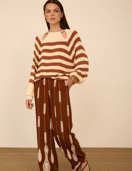 PANTALON LARGO BORDADO         REF. M99P06MOU