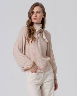 BLUSA CON LAZADA EN EL CUELLO CRUDO   REF. 565LIEX121