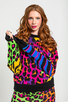 SWETER SENCILLO TEJIDO DE ESTAMPADO VARIADO DE ANIMAL PRINT "CAOTICA"     REF. AW251515