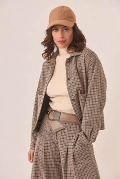 CHAQUETA DE PUNTO ESTAMPADO PATA DE GALLO CON BOLSILLOS EN PARCHE BEIGE     REF.  FF.COTINU