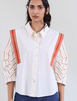 CAMISA COMBINADA RAYAS Y LISO CON CINTA LISTADA EN EL HOMBRO    REF.  S05B107GLF