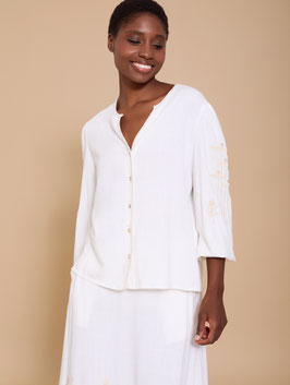 BLUSA CON BORDADO EN LA MANGA   REF. M99B04WHT