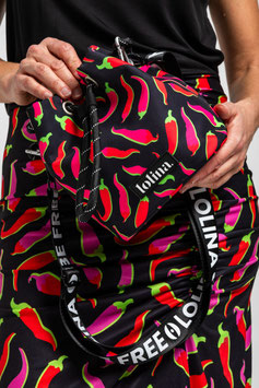 BANDOLERA TIPO SACO MULTICOLOR  NEGRA DE CHILIS ROJO Y ROSAS  "PICANTE"   REF. SS260821