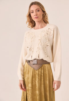 JERSEY CUELLO REDONDO CON BORDADO FLORAL AL TONO    REF.  RD.VOLFRA