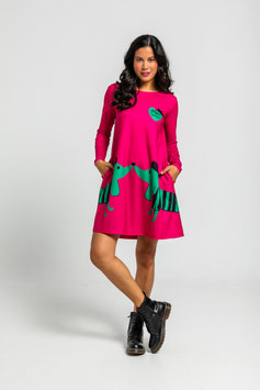 VESTIDO CORTE A DE ESTAMPADO DE PERRITOS FUCSIA "MAS RARA QUE UN PERRO VERDE"   REF. AW251911