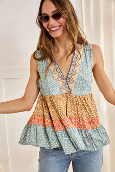 TOP VISCOSA ESTAMPADO MIX COLORES Y BORDADO ESCOTE       REF. GF.NURI
