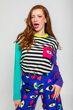 CAMISETA OVERSIZE DE OJOS , CORAZONES Y BOCAS  "LOVE YOURSELF"      REF. AW251305