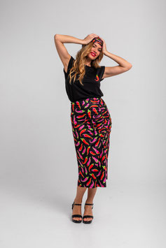 FALDA DRAPEADO LATERAL NEGRO CON CHILIS "PICANTE"      REF. SS260807